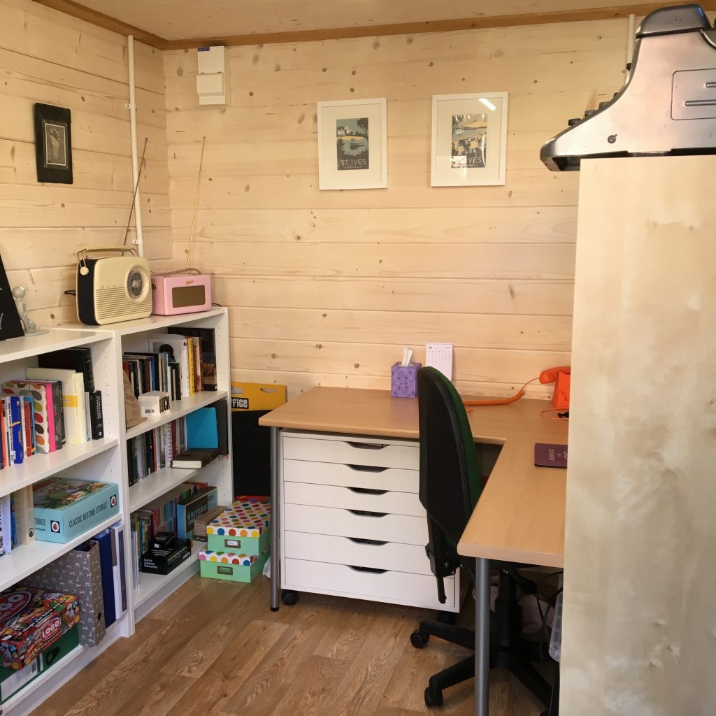 Cat Copy Creative Garden Office